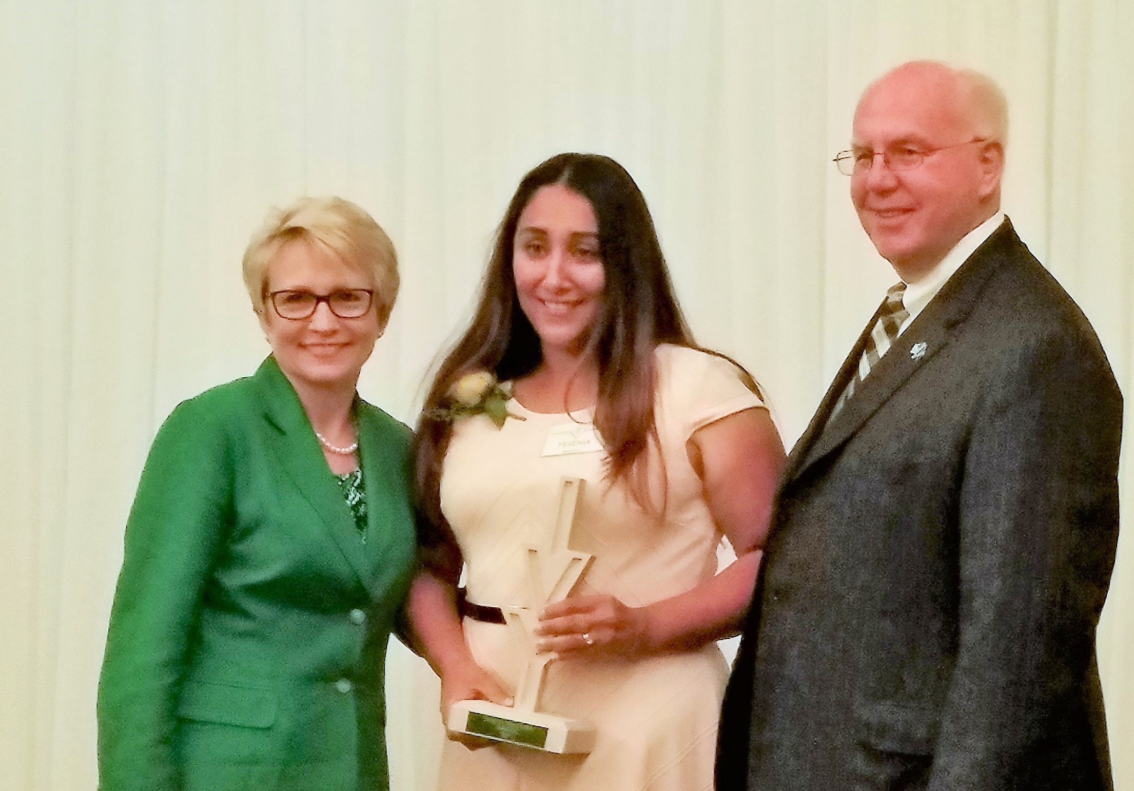 Yesenia Martinez Alumni Award Ivy Tech